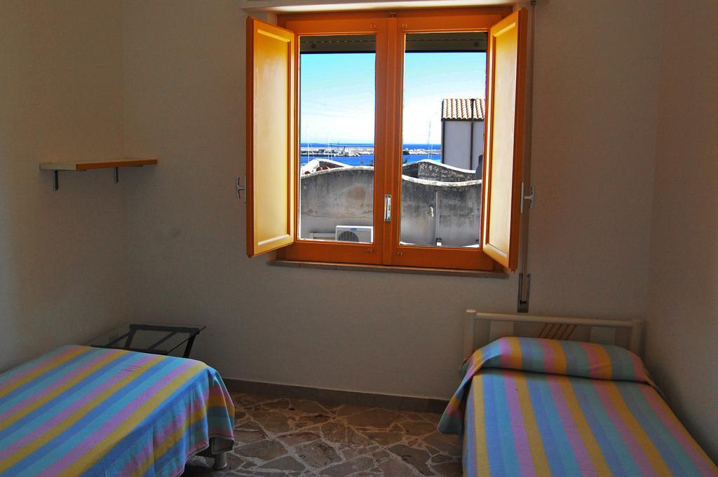Ferienwohnung I Tre Golfi San Vito Lo Capo Zimmer foto